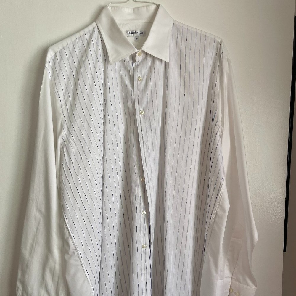 Bullock & Jones 100% Cotton blue and silver pinstripes men's shirt
